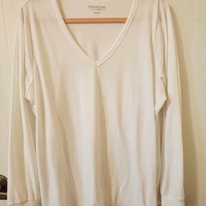 Torrid Women's white Long Sleeve V-Neck Top